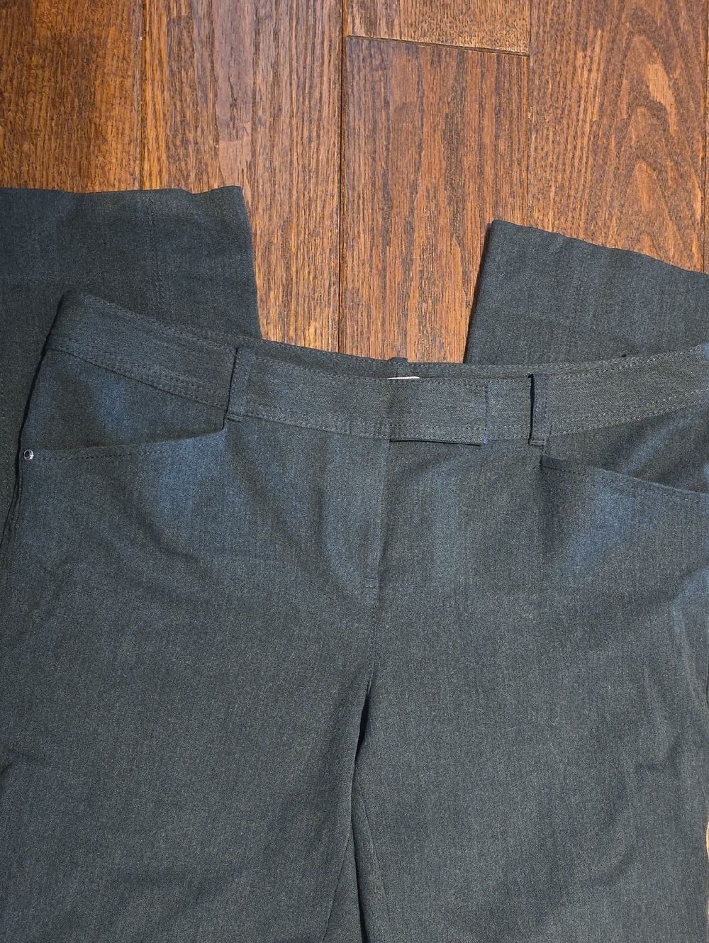 New White House Black Market 6R Gray Dress Pants Subtle Sheen Flat Front 4 Pkt C